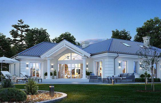 Với lối kiến trúc tinh tế, vẻ đẹp vừa hiện đại lại vừa gần gũi, đầy đủ tiện nghi, hài hòa với thiên nhiên, những ngôi nhà thiết kế theo hướng biệt thự sân vườn là sự lựa chọn lý tưởng cho các gia đình hiện nay.