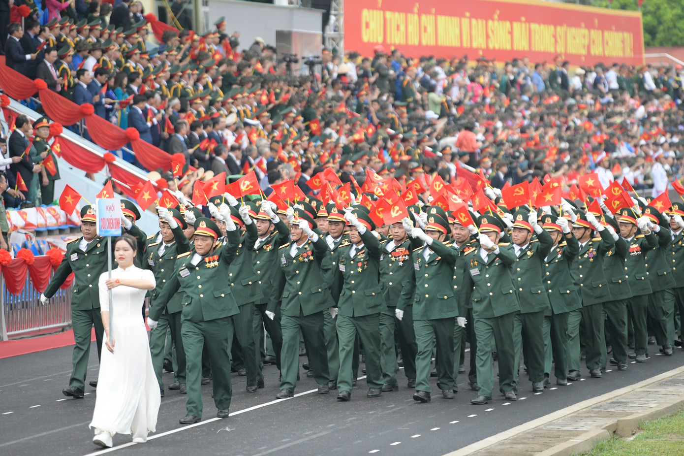 Đồng hành cùng dân tộc trên cuộc trường chinh đấu tranh cách mạng, Cựu chiến binh Việt Nam đã có những năm tháng chiến đấu oanh liệt, lập nên những chiến công hiển hách, góp phần vào sự nghiệp giải phóng dân tộc, thống nhất đất nước.