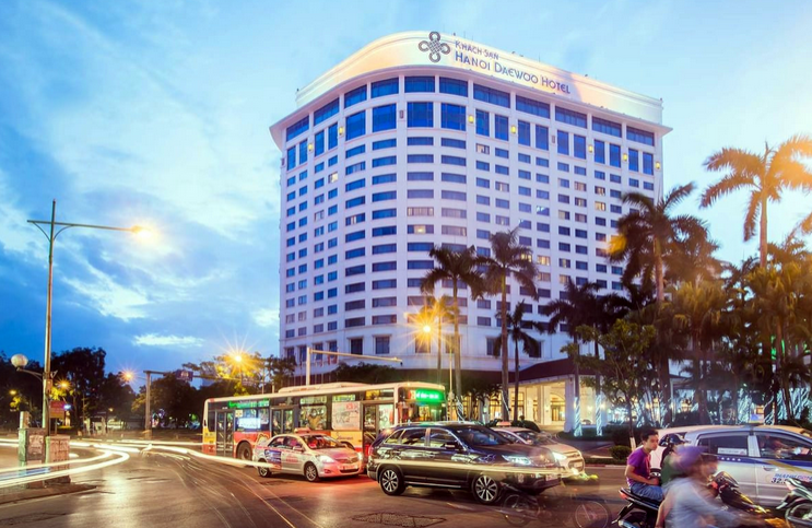 Khách sạn Daewoo Hà Nội từng có vị thế vào hàng bậc nhất Việt Nam và qua tay nhiều đời chủ. Ảnh: Daewoo. Khách sạn Daewoo Hà Nội từng có vị thế vào hàng bậc nhất Việt Nam và qua tay nhiều đời chủ. Ảnh: Daewoo.