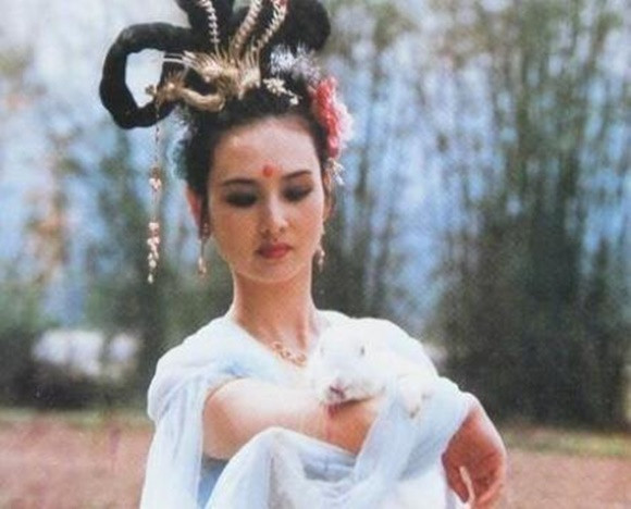 Ngỡ ngàng với 4 tỷ phú liên quan tới dàn sao phim Tây Du Ký 1986 ảnh 2