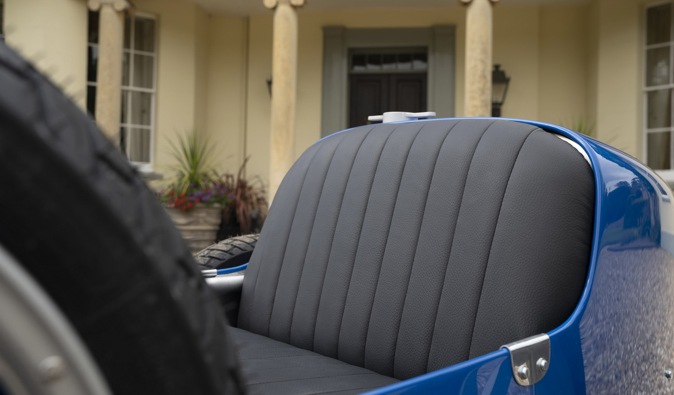 Hãng siêu xe Bugatti tung ra ôtô trẻ em với giá 771 triệu đồng ảnh 7