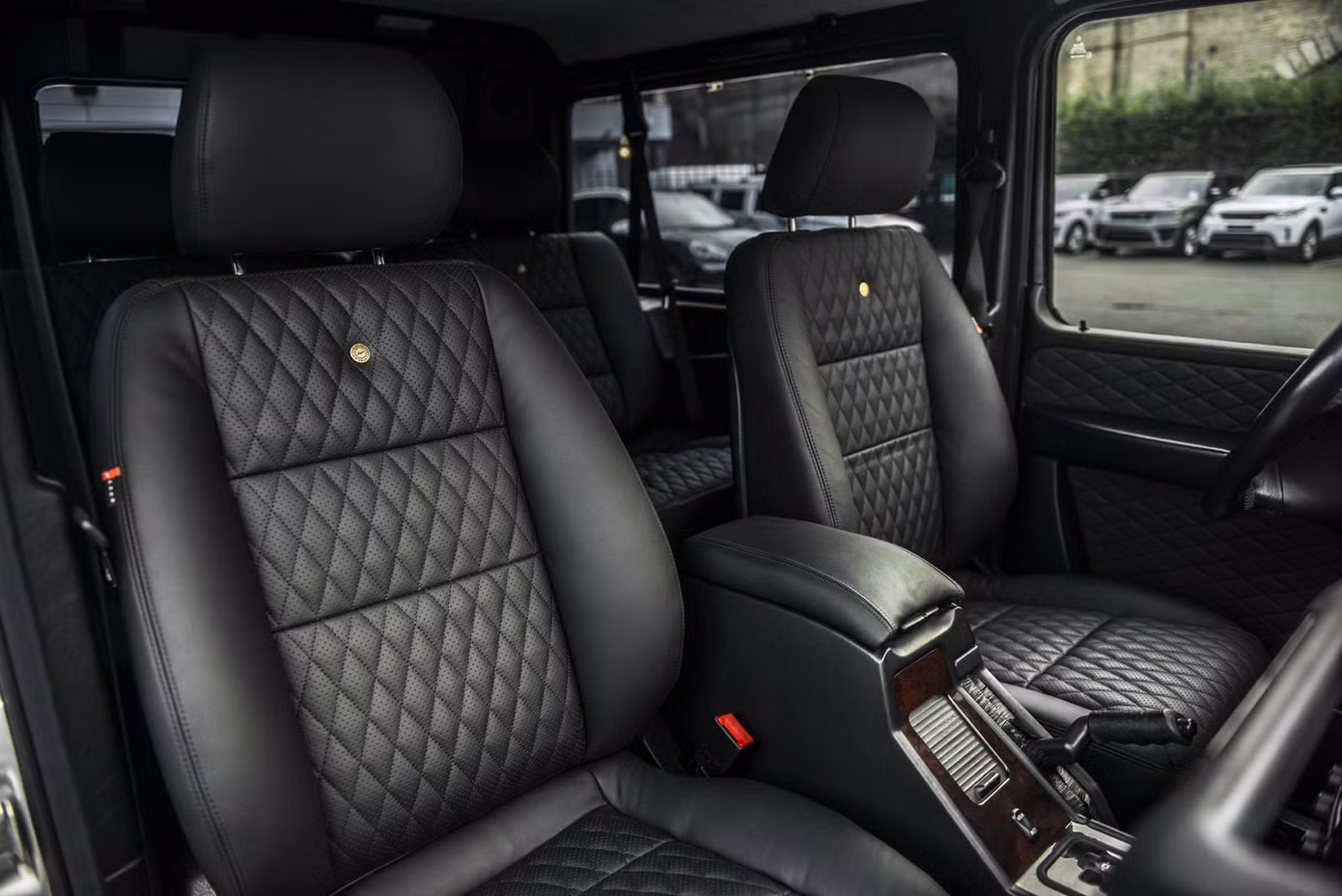 Mercedes-Benz G-Class đời 2002 rao bán gần 2 tỷ đồng ảnh 8