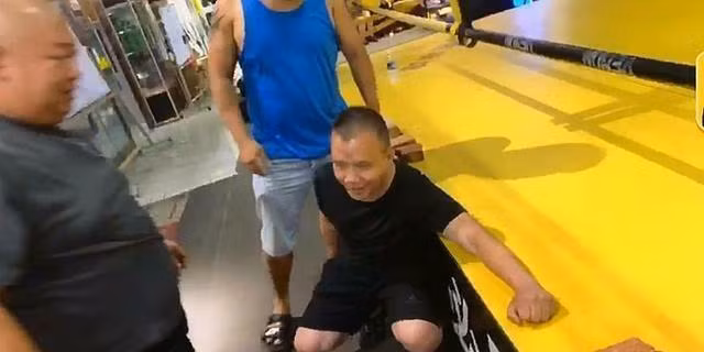 'Cuồng nhân MMA' Từ Hiểu Đông kiểm chứng thiết sa chưởng ảnh 5