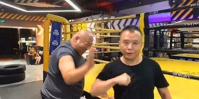 'Cuồng nhân MMA' Từ Hiểu Đông kiểm chứng thiết sa chưởng ảnh 7