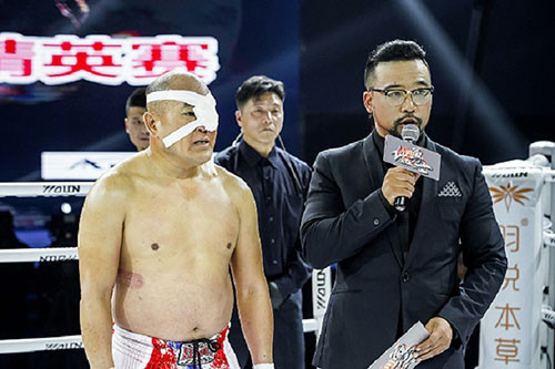 Nhiều võ sĩ dựa hơi đại hội võ thuật Tân Cương ảnh 1