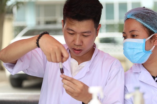 Hà Nội phát hiện một tài xế sử dụng ma túy trước khi lái xe container ảnh 1