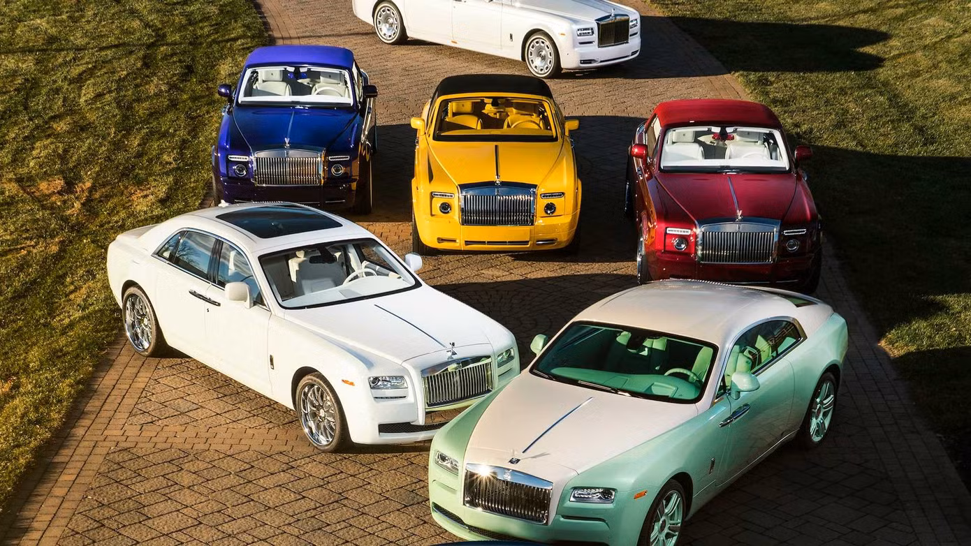 Đại gia được gắn tên cho 10 màu độc xe Rolls-Royce ảnh 5
