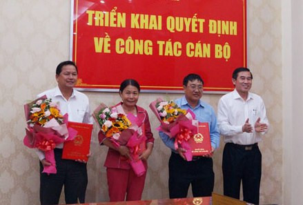 Điều động, bổ nhiệm nhân sự 10 tỉnh thành ảnh 4