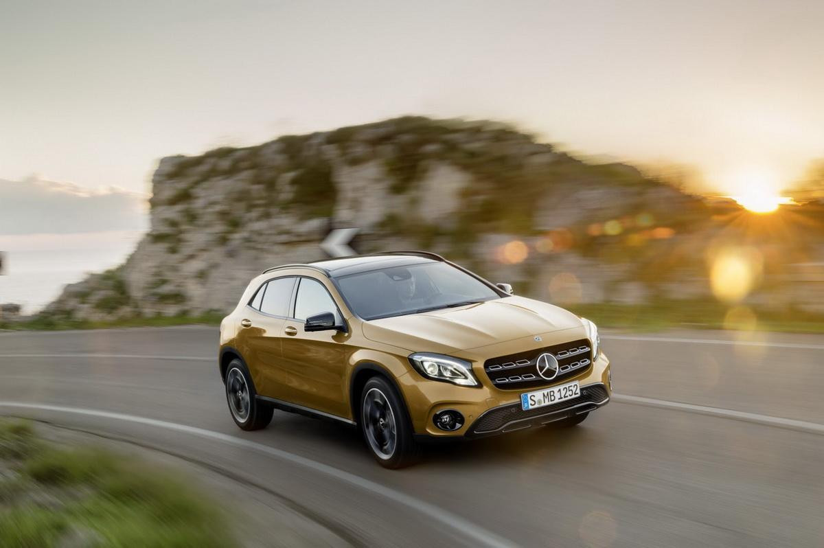 Mercedes-Benz GLA 200 thuộc diện triệu hồi.