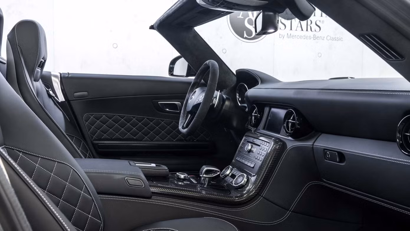Hai xe cổ siêu hiểm của Mercedes-Benz được rao bán hàng tỷ đồng ảnh 5