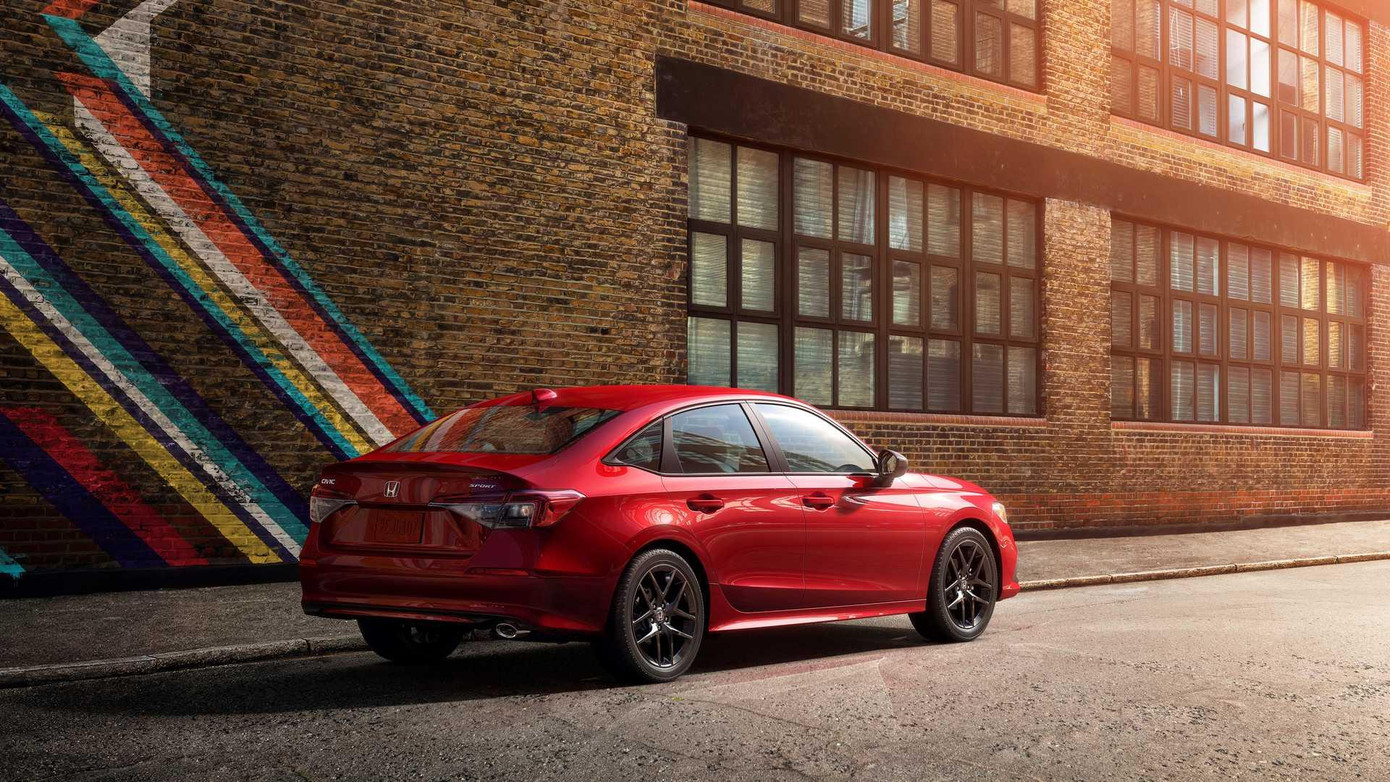 Mui xe làm thuôn dài về phía sau tạo dáng thể tháo.