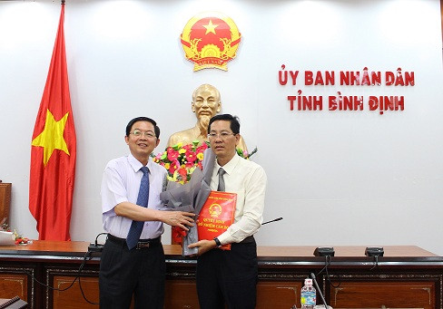 Điều động, bổ nhiệm nhân sự 7 tỉnh thành ảnh 1