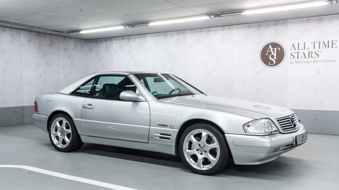 Hai xe cổ siêu hiểm của Mercedes-Benz được rao bán hàng tỷ đồng ảnh 1