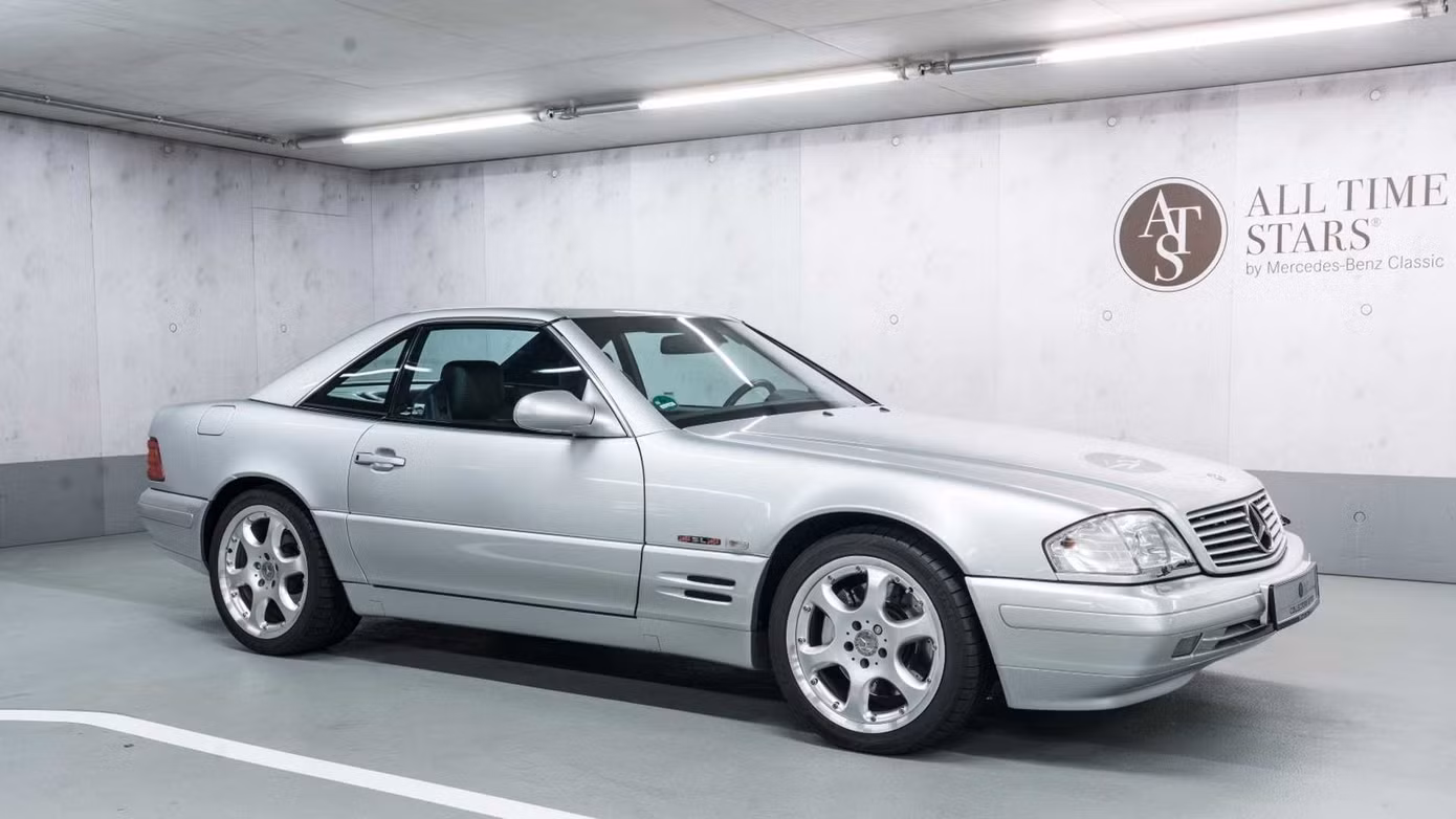 Hai xe cổ siêu hiểm của Mercedes-Benz được rao bán hàng tỷ đồng ảnh 1