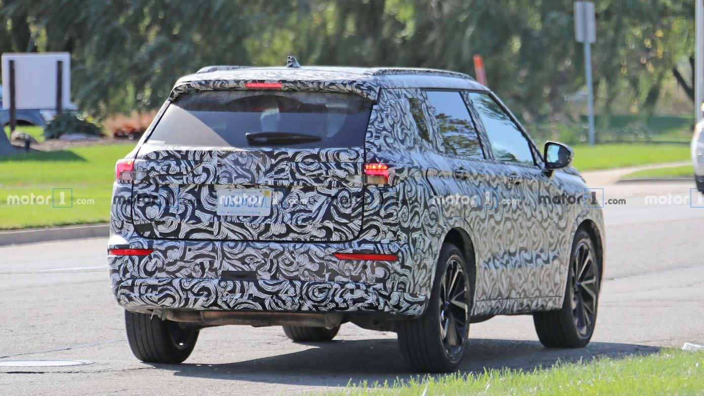 Mitsubishi Outlander thế hệ mới rò rỉ ảnh chạy thử ảnh 2