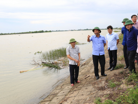 Trước bão, Chủ tịch tỉnh Thái Bình chỉ đạo theo dõi đặc biệt 2 vị trí đê kè ảnh 1