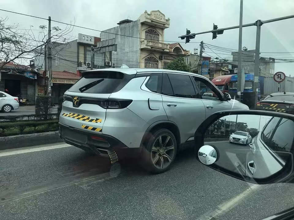 Ôtô VinFast rục rịch về đại lý, chờ ngày giao cho khách hàng ảnh 8