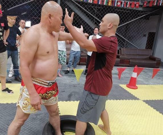 So tay quá đà, hai võ sư Trung Quốc suýt ẩu đả tại Đại hội võ thuật ảnh 1