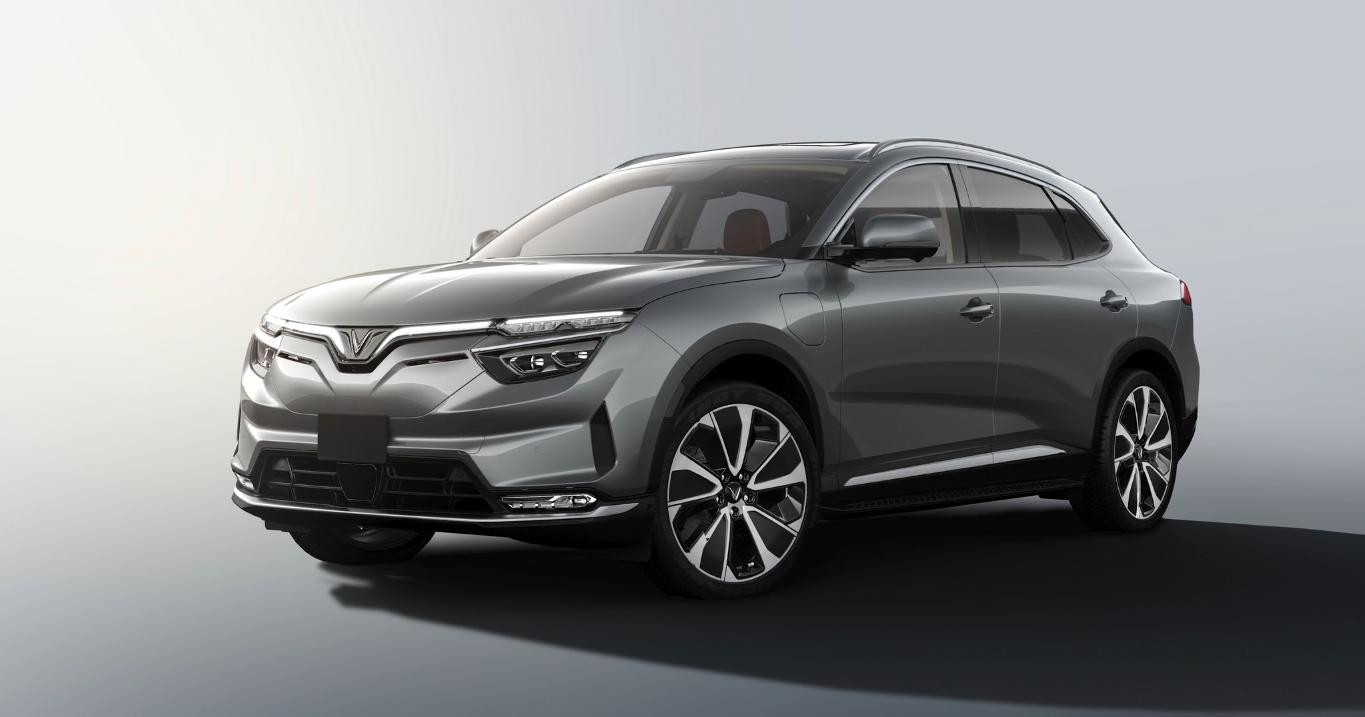 VinFast VF e35 với thiết kế đầu xe hiện đại.