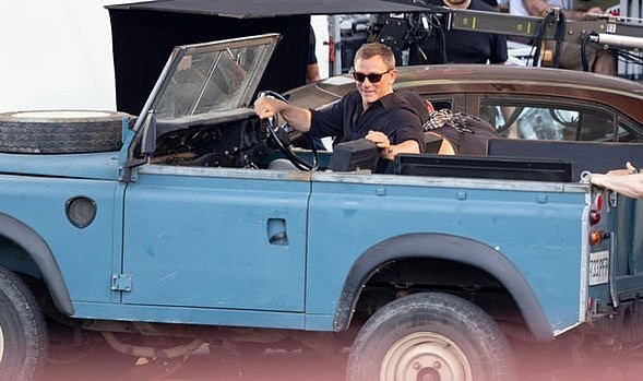 Lộ diện 'xe lạ' của James Bond trong phim kế tiếp ảnh 2