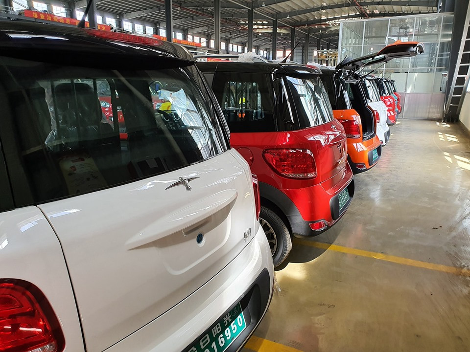 Ôtô hai chỗ ngồi đang 'gây sốt' có gì đặc sắc? ảnh 11