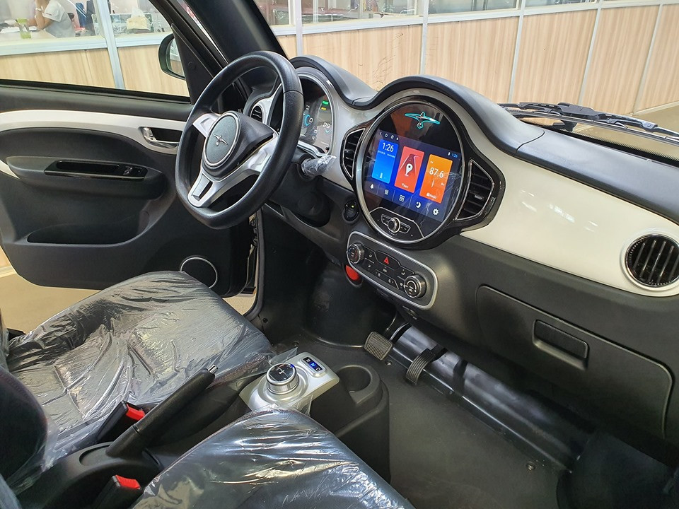 Ôtô hai chỗ ngồi đang 'gây sốt' có gì đặc sắc? ảnh 12