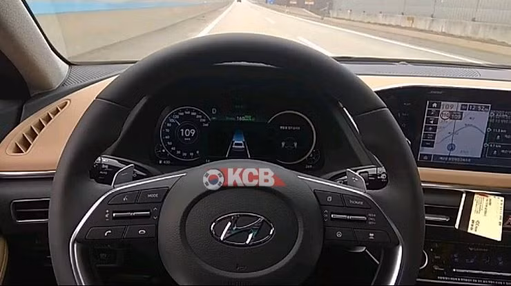 Hyundai Sonata thế hệ mới lộ nhiều tính năng cao cấp ảnh 5