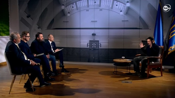 Tổng thống Ukraine Volodymyr Zelensky gặp gỡ các nhà báo Ba Lan. (Ảnh: Pravda) Tổng thống Ukraine Volodymyr Zelensky gặp gỡ các nhà báo Ba Lan. (Ảnh: Pravda)