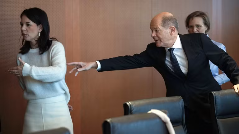 Bức ảnh của Thủ tướng Đức Olaf Scholz và Bộ trưởng Ngoại giao Annalena Baerbock. (Ảnh: AP) Bức ảnh của Thủ tướng Đức Olaf Scholz và Bộ trưởng Ngoại giao Annalena Baerbock. (Ảnh: AP)