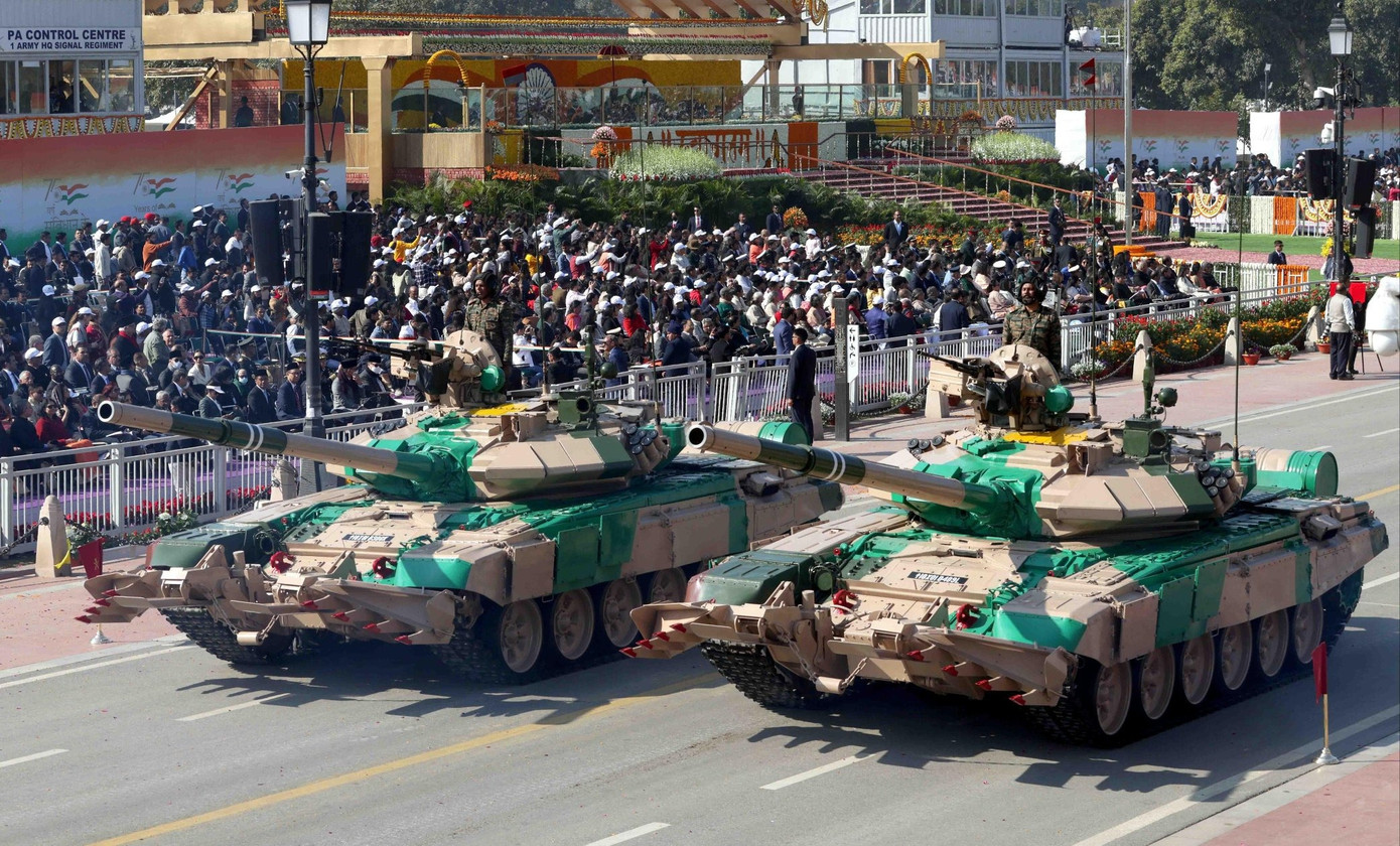 Các khí tài tham gia duyệt binh. (Ảnh: X) Các khí tài tham gia duyệt binh. (Ảnh: X)