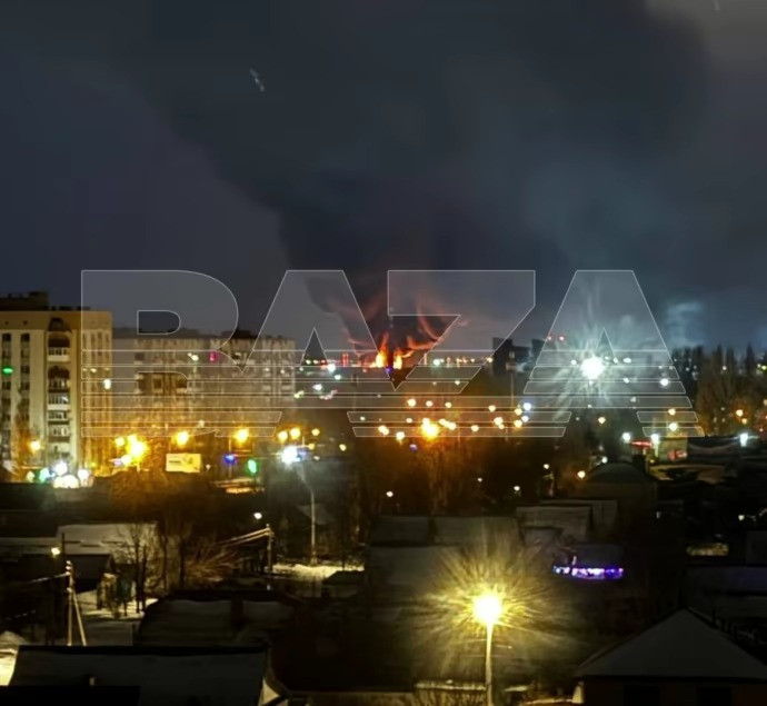 Hình ảnh vụ nổ ở Engels. (Ảnh: Telegram) Hình ảnh vụ nổ ở Engels. (Ảnh: Telegram)