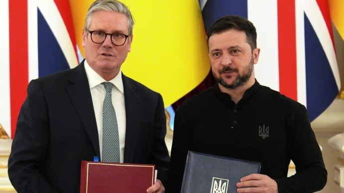 Tổng thống Ukraine Volodymyr Zelensky và Thủ tướng Anh Keir Starmer. (Ảnh: Pravda) Tổng thống Ukraine Volodymyr Zelensky và Thủ tướng Anh Keir Starmer. (Ảnh: Pravda)
