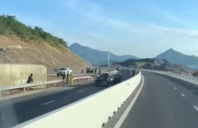 Hiện trường vụ tai nạn trên cao tốc Nha Trang - Cam Lâm. Ảnh: MXH.