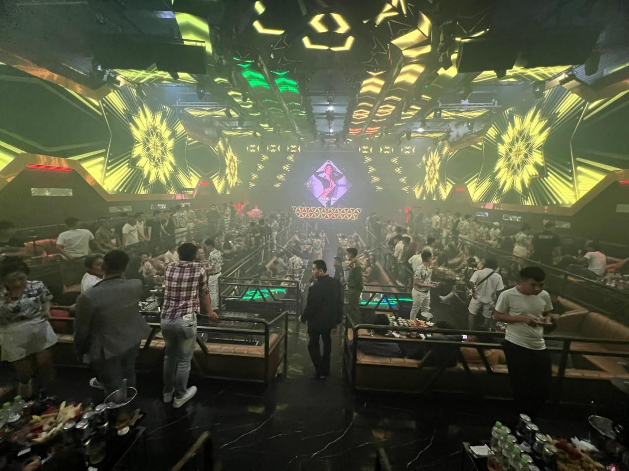 Quán bar New Club tại thời điểm kiểm tra.