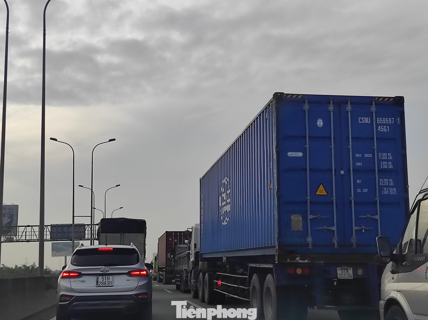 Từ sáng sớm 6/8, dòng phương tiện đã nối đuôi di chuyển trên cao tốc TPHCM - Long Thành - Dầu Giây. Từ sáng sớm 6/8, dòng phương tiện đã nối đuôi di chuyển trên cao tốc TPHCM - Long Thành - Dầu Giây.