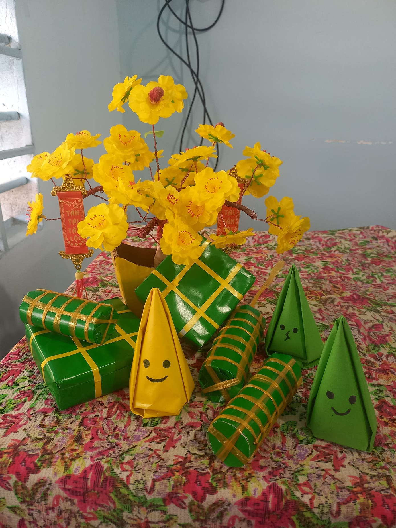 Teen đón Tết cùng những chiếc bánh ít biết cười! - Ảnh: Yên Bình Teen đón Tết cùng những chiếc bánh ít biết cười! - Ảnh: Yên Bình