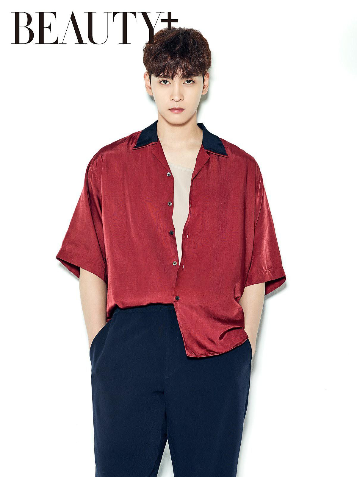 Choi Tae Joon sở hữu ngoại hình ấn tượng với chiều cao lý tưởng 1m83. Choi Tae Joon sở hữu ngoại hình ấn tượng với chiều cao lý tưởng 1m83.