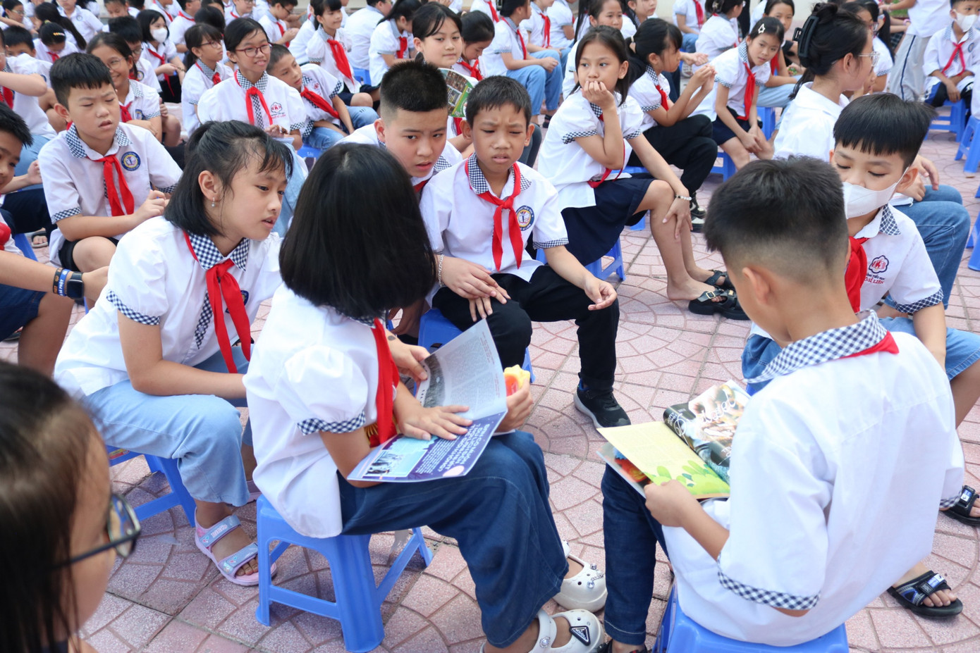 Nhận quà là phải khui liền tay! Nhận quà là phải khui liền tay!