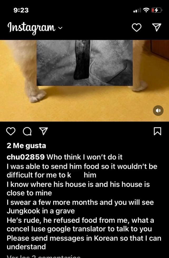 "Tôi có thể gửi đồ ăn cho anh ta thì cũng không khó để sát hại cậu ta đâu. Tôi biết địa chỉ nhà của cậu ta và nhà của tôi thì gần đó", chủ tài khoản này viết. "Tôi có thể gửi đồ ăn cho anh ta thì cũng không khó để sát hại cậu ta đâu. Tôi biết địa chỉ nhà của cậu ta và nhà của tôi thì gần đó", chủ tài khoản này viết.