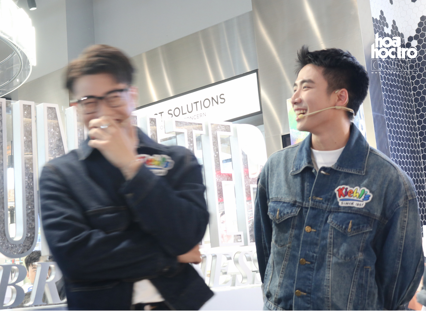 Chơi game chiến thắng trong tích tắc, "chú Ninh" đòi quà từ ban tổ chức là một hũ mặt nạ, phải là hũ to, vui tới "cười out nét". Chơi game chiến thắng trong tích tắc, "chú Ninh" đòi quà từ ban tổ chức là một hũ mặt nạ, phải là hũ to, vui tới "cười out nét".