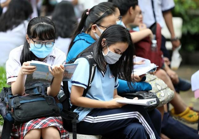 Các bạn học sinh luôn mong có được sự quan tâm, thấu hiểu từ bố mẹ. Ảnh: Internet Các bạn học sinh luôn mong có được sự quan tâm, thấu hiểu từ bố mẹ. Ảnh: Internet