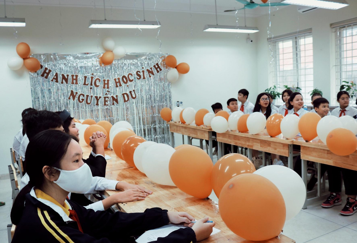 Teen Nguyễn Du tự mình lên ý tưởng và trang trí lớp trong vòng 1 tuần.