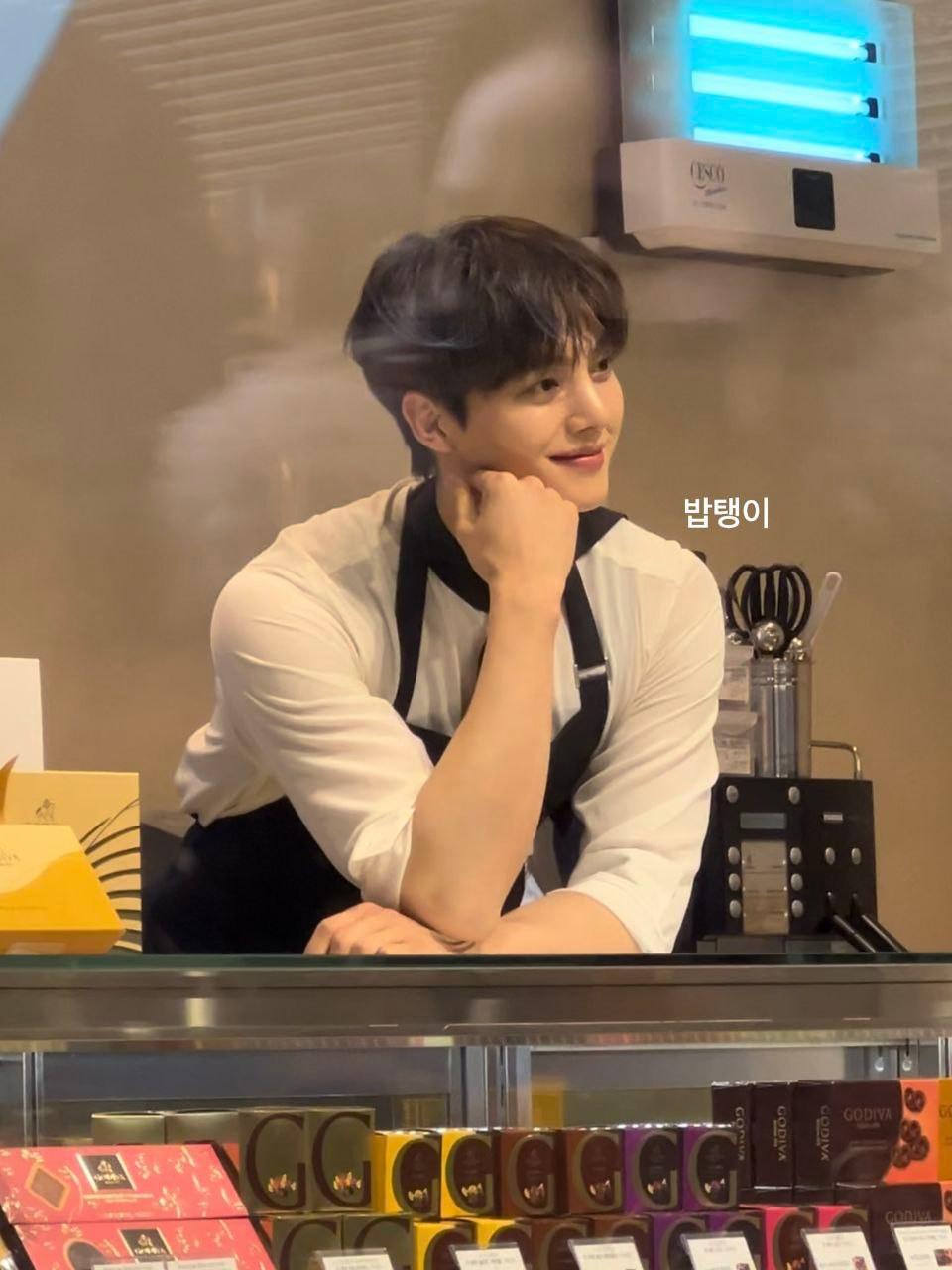 Ảnh: @funnyidol_news Ảnh: @funnyidol_news