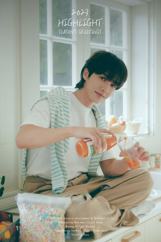 Gi Kwang có khuôn miệng cười đẹp, cũng là "đòn chí mạng" kéo bao người vào "hậu cung". Gi Kwang có khuôn miệng cười đẹp, cũng là "đòn chí mạng" kéo bao người vào "hậu cung".