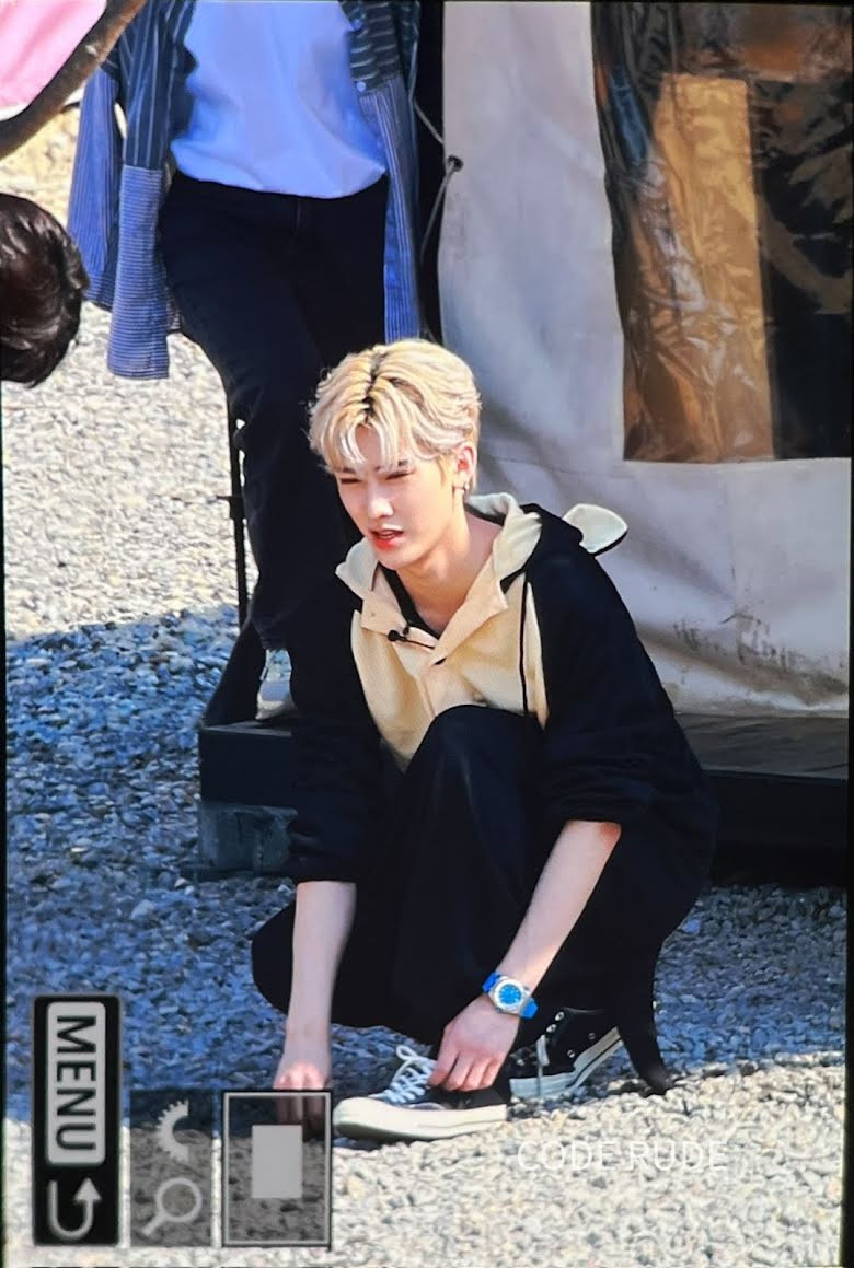 Ricky cũng từng đeo một chiếc đồng hồ Royal Oak Offshore Diver của thương hiệu xa xỉ Audemars Piguet, có giá khoảng 1 - 1,3 tỷ đồng khi ghi hình cho Boys Planet. Ricky cũng từng đeo một chiếc đồng hồ Royal Oak Offshore Diver của thương hiệu xa xỉ Audemars Piguet, có giá khoảng 1 - 1,3 tỷ đồng khi ghi hình cho Boys Planet.