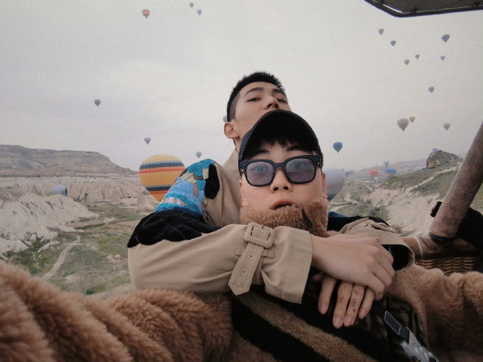 Ảnh nhiếp ảnh gia đăng kèm bài thanh minh giúp Dương Dương.