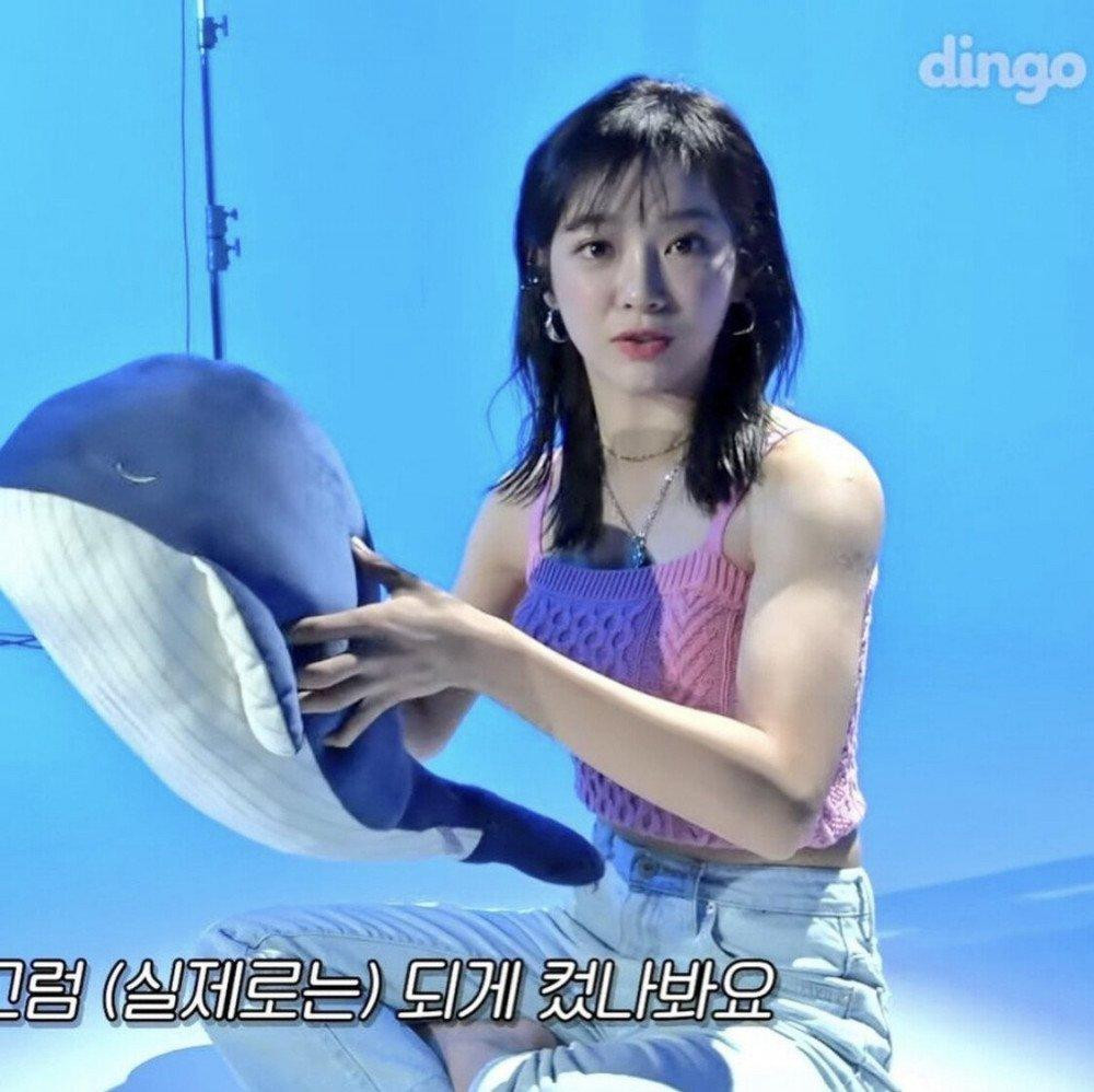 Cánh tay nổi cơ bắp săn chắc của Sejeong nhận được cư dân mạng khen ngợi và ngưỡng mộ. Cánh tay nổi cơ bắp săn chắc của Sejeong nhận được cư dân mạng khen ngợi và ngưỡng mộ.