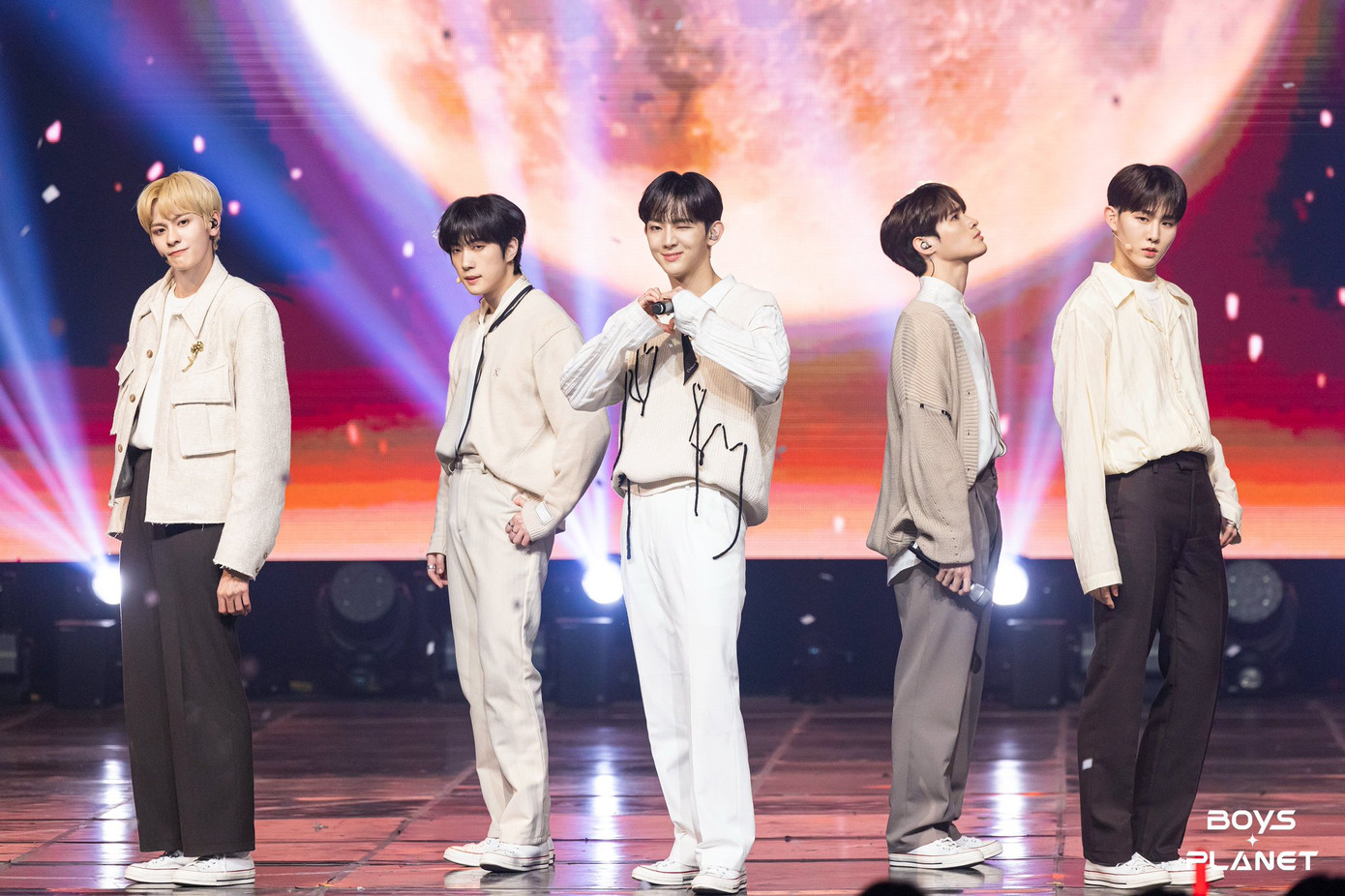 Home được đánh giá là ca khúc khó nhất tại bảng Vocal &amp; Dance và bị hầu hết các TTS tránh lựa chọn.