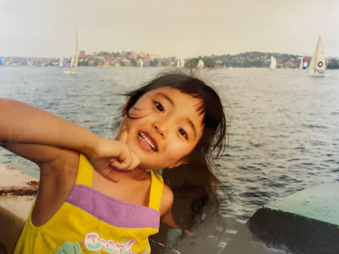 Cặp má bánh bao và đôi mắt to tròn được Gyuri "bảo dưỡng" từ bé tới lớn. Cặp má bánh bao và đôi mắt to tròn được Gyuri "bảo dưỡng" từ bé tới lớn.