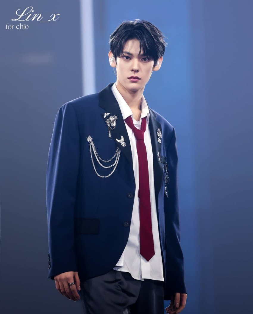 Chio ngay lập tức lọt vào mắt xanh của nhiều Pink Blood. Chio ngay lập tức lọt vào mắt xanh của nhiều Pink Blood.